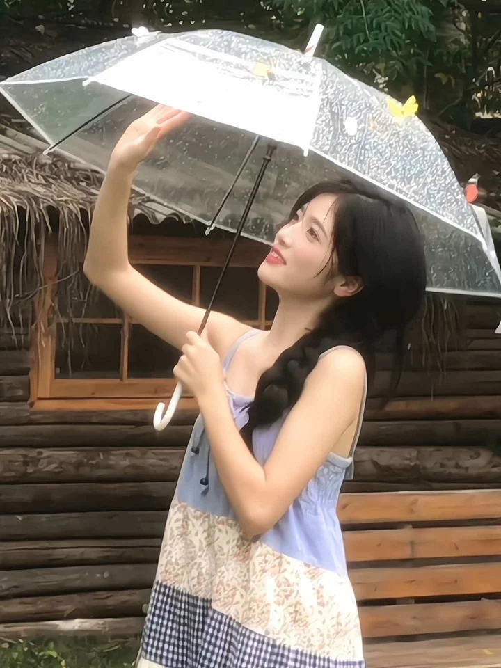 芹沢つむぎ